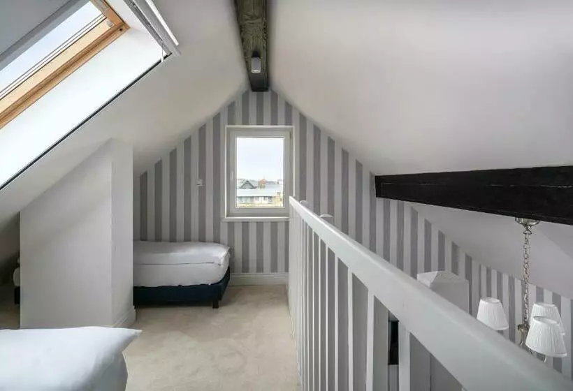 ペンション W Starym Porcie Pokój Z Widokiem Na Zalew Wiślany Balkonem I Antresolą
