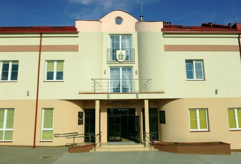 호스텔 Centrum Ostra Brama Im. Jana Pawła Ii