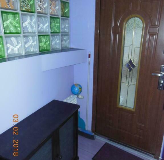 ユースホステル Midi