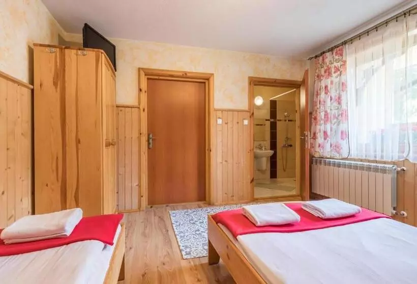 Aamiaismajoitus (B&B) Gościniec Nad Potokiem