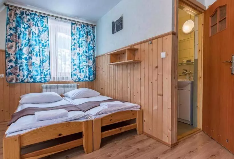 Aamiaismajoitus (B&B) Gościniec Nad Potokiem