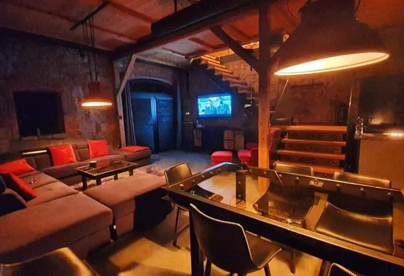 Aamiaismajoitus (B&B) Gościniec Pod Lipą