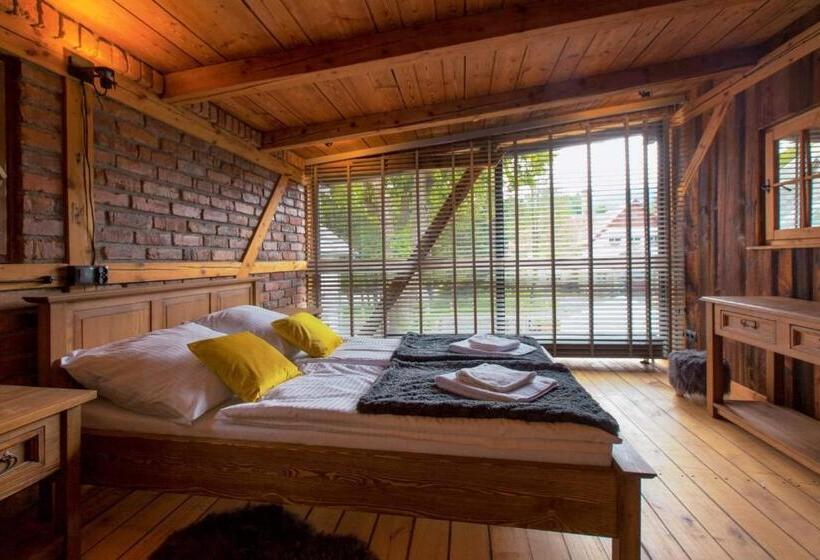 ベッドアンドブレックファースト Gościniec Pod Lipą