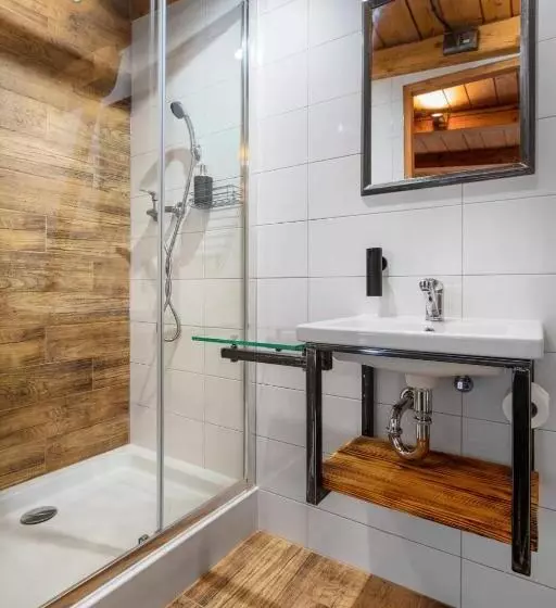 Aamiaismajoitus (B&B) Gościniec Pod Lipą