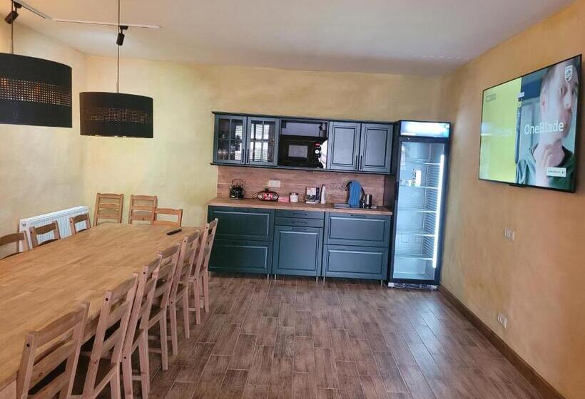 ベッドアンドブレックファースト Gościniec Pod Lipą