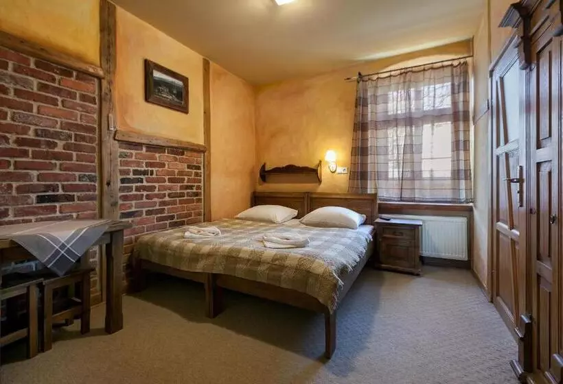 Aamiaismajoitus (B&B) Gościniec Pod Lipą