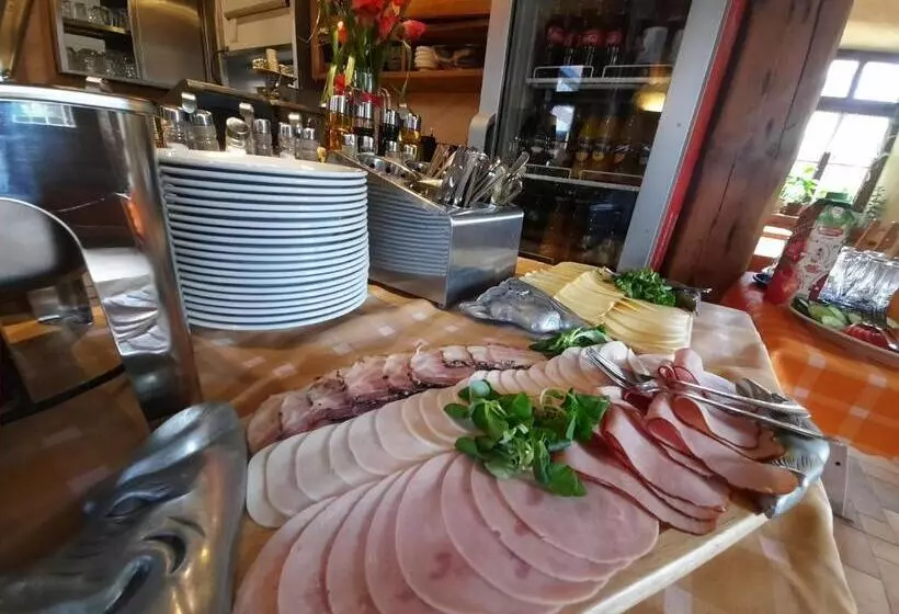 Aamiaismajoitus (B&B) Gościniec Pod Lipą