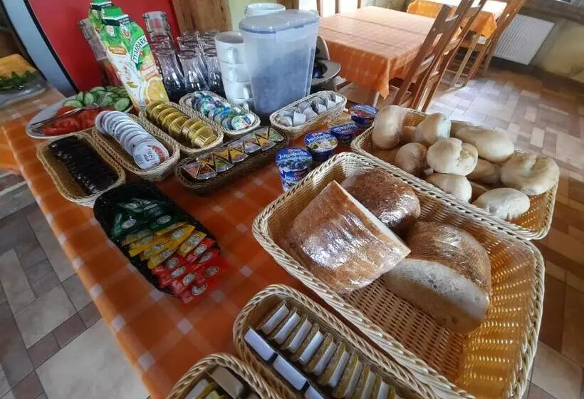 Aamiaismajoitus (B&B) Gościniec Pod Lipą