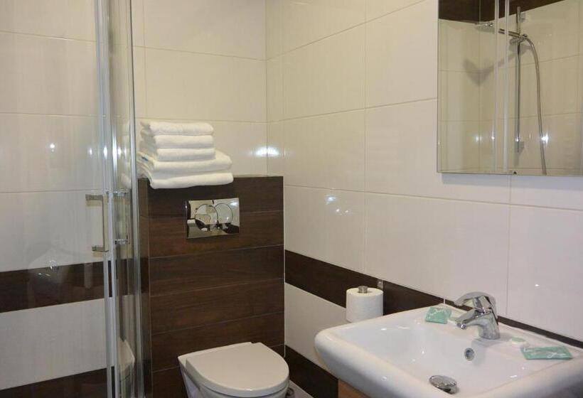 ベッドアンドブレックファースト Gościniec Rycerski