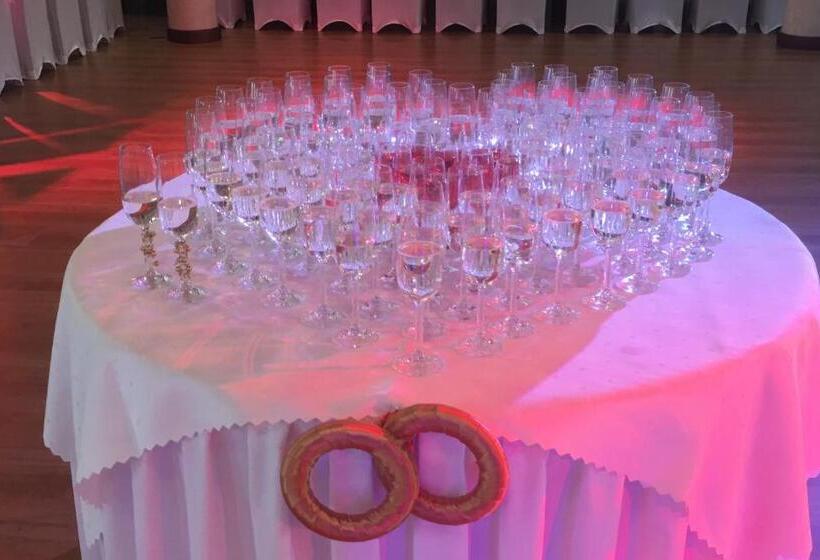 ベッドアンドブレックファースト Gościniec Rycerski