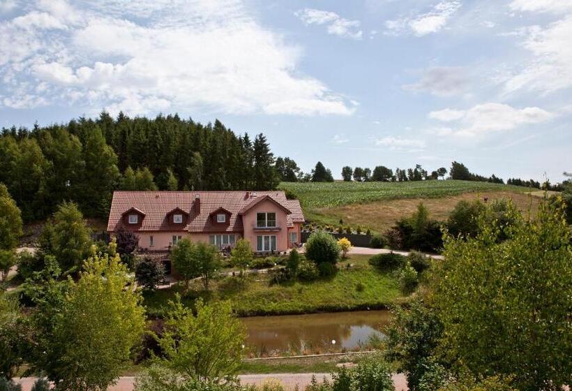 ベッドアンドブレックファースト Gosciniec Zacisze