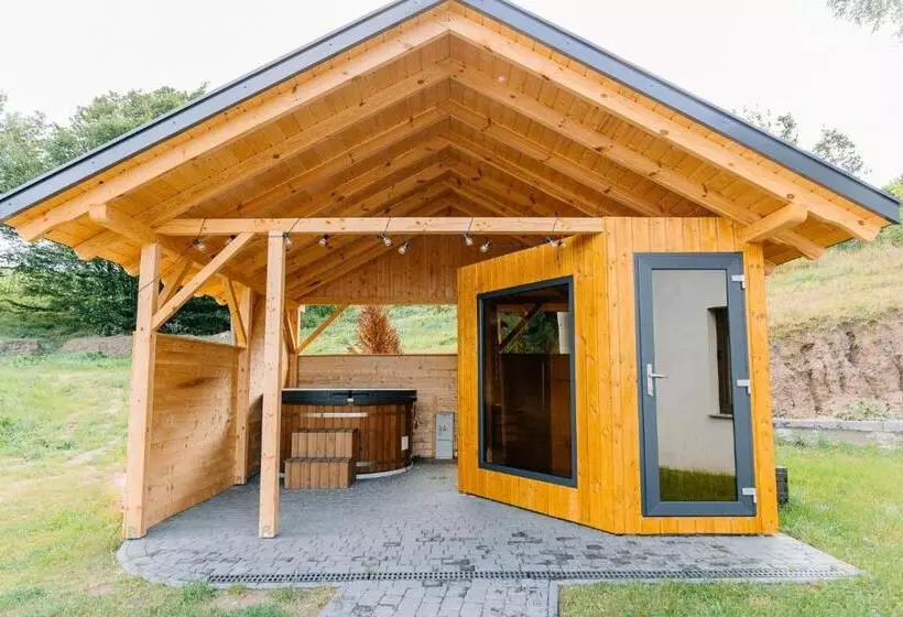 Aamiaismajoitus (B&B) Gosciniec Zacisze