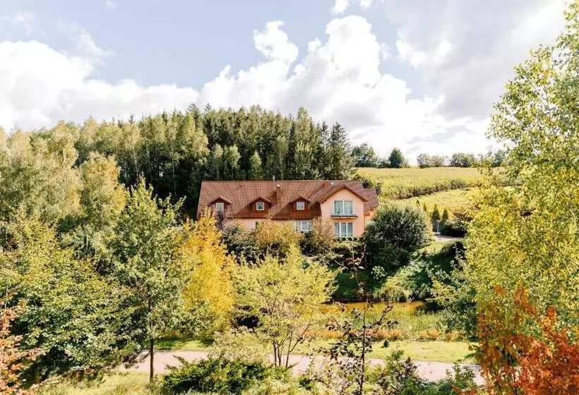 Aamiaismajoitus (B&B) Gosciniec Zacisze