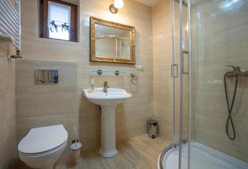 تختخواب و صبحانه Willa Pod Szrenicą 2