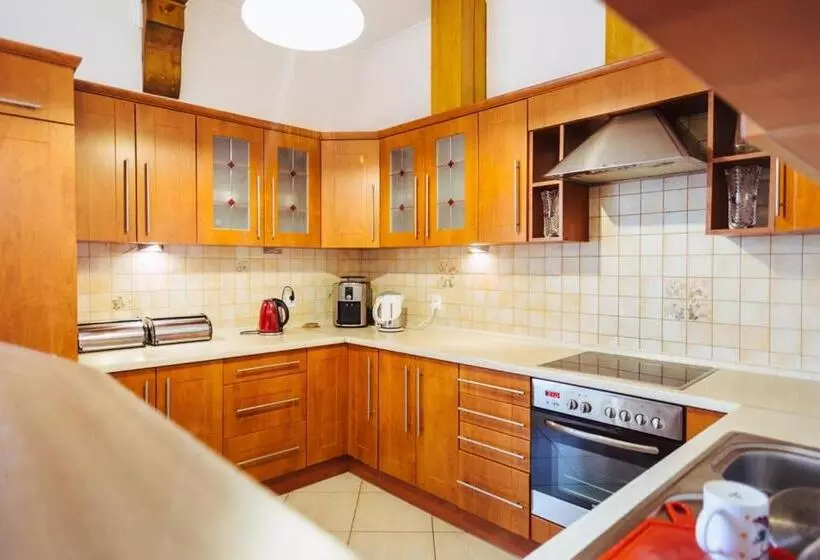 ホテル Apartamenty I Pokoje U Barbary