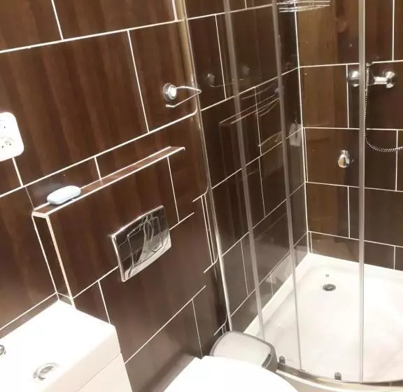 Hotelli Domek Pod Akacjami