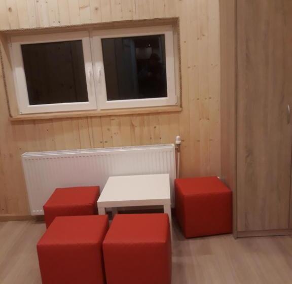 בית מלון כפרי Domek Pod Akacjami