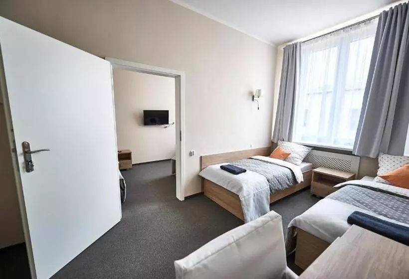 Hotelli Stara Cynkownia