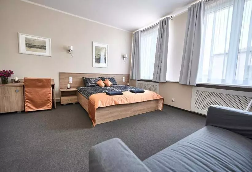 Hotelli Stara Cynkownia