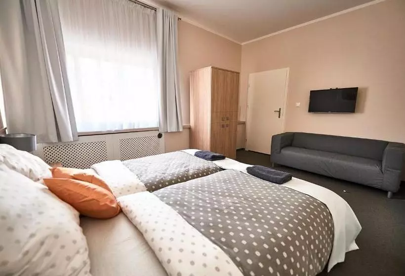 Hotelli Stara Cynkownia