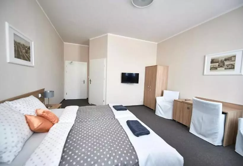 Hotelli Stara Cynkownia