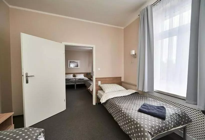 Hotelli Stara Cynkownia