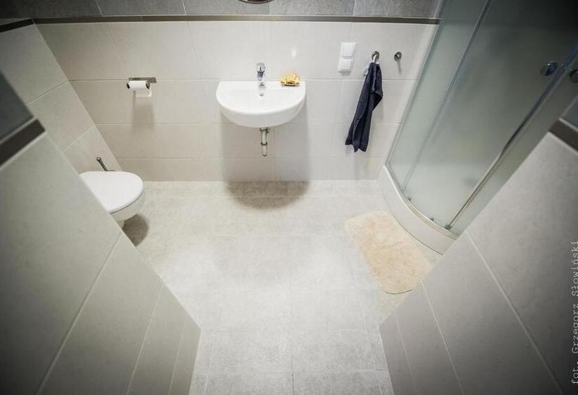 فندق Stara Cynkownia