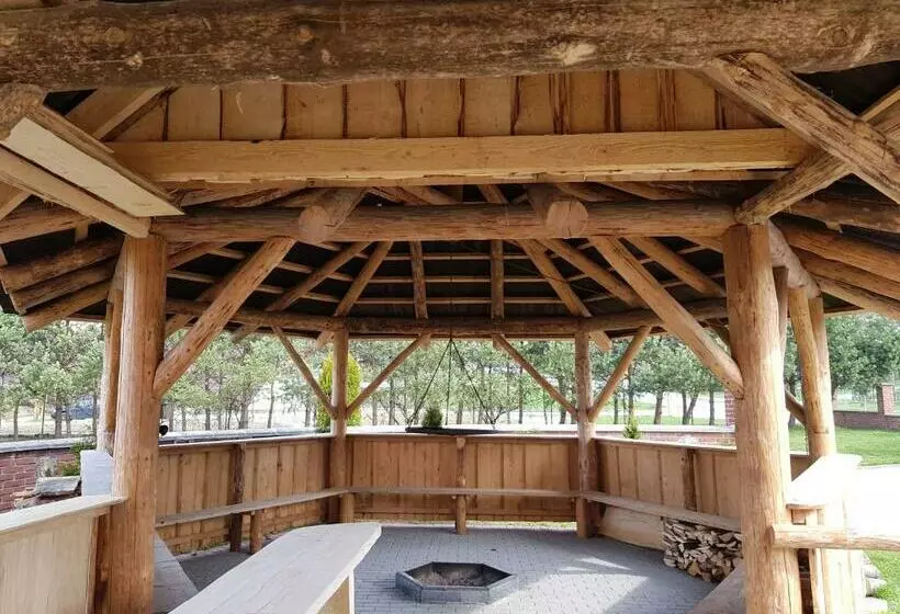 Lomakeskus Pensjonat Eden Maniowy