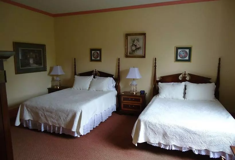 Bed and Breakfast Edenfield House