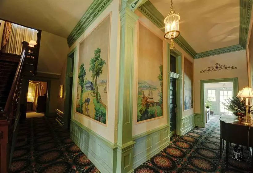 Bed and Breakfast Edenfield House