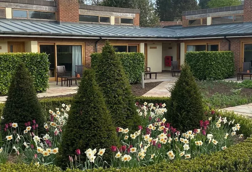 민박 The Carpenters Arms