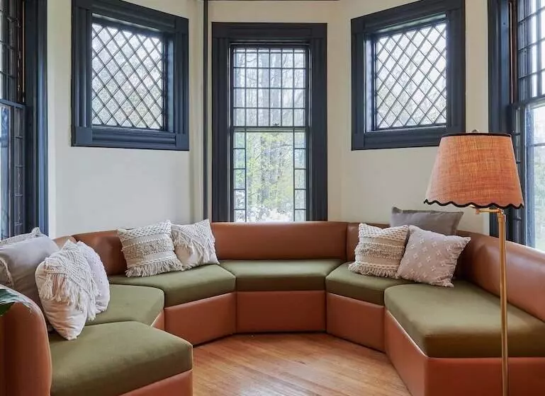 ベッドアンドブレックファースト The Constance, The Whitlock, & The Dewey By The Lenox Collection