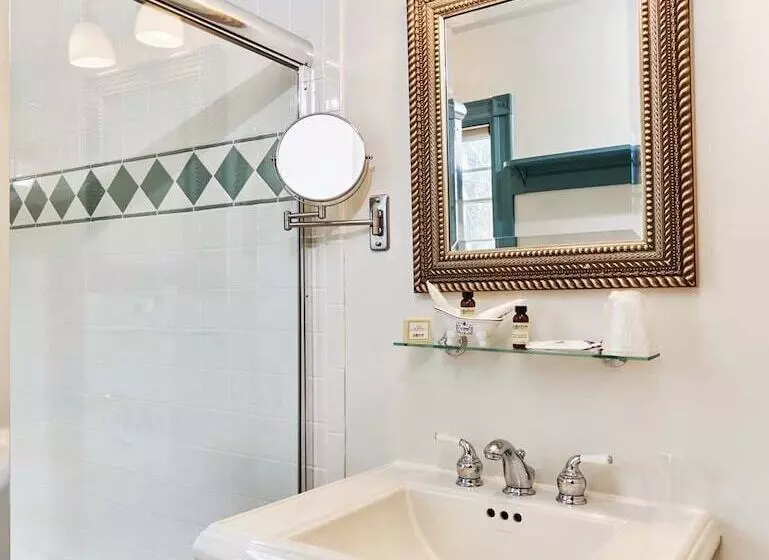 ベッドアンドブレックファースト The Constance, The Whitlock, & The Dewey By The Lenox Collection