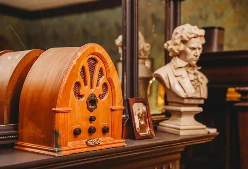 ベッドアンドブレックファースト The Constance, The Whitlock, & The Dewey By The Lenox Collection