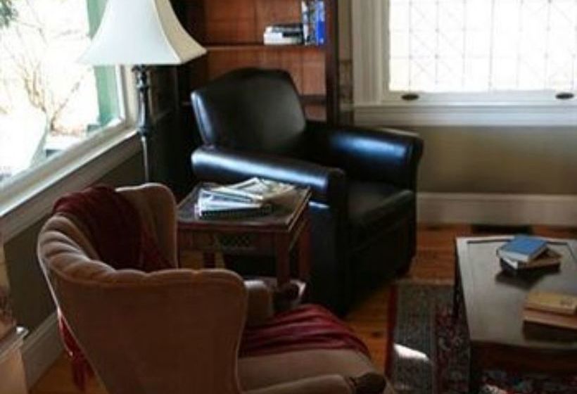 مبيت وإفطار The Glens Falls Inn