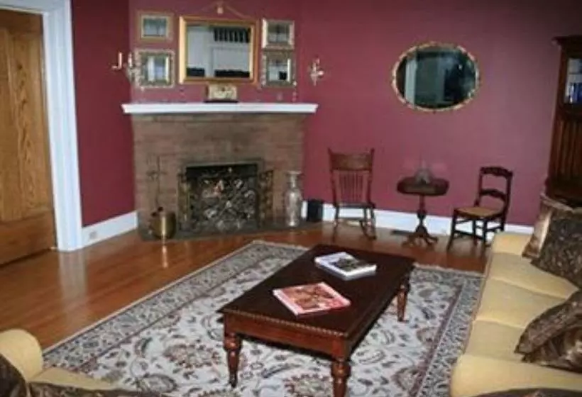 민박 The Glens Falls Inn