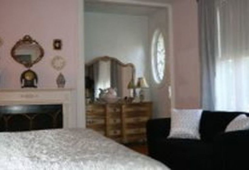 مبيت وإفطار The Glens Falls Inn