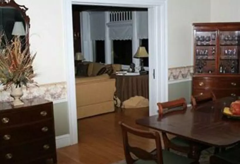 민박 The Glens Falls Inn