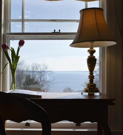 مبيت وإفطار Victorian By The Sea