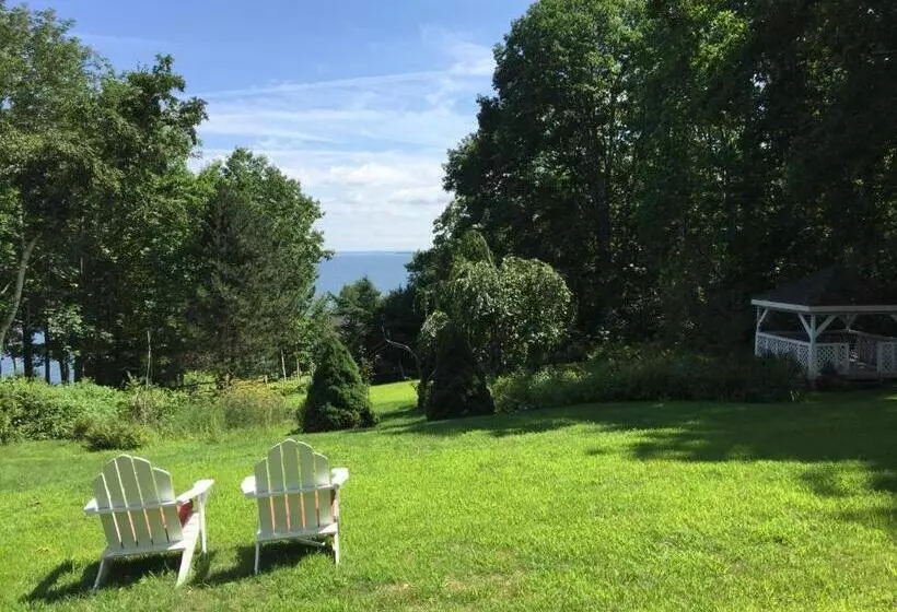 住宿加早餐  Victorian By The Sea