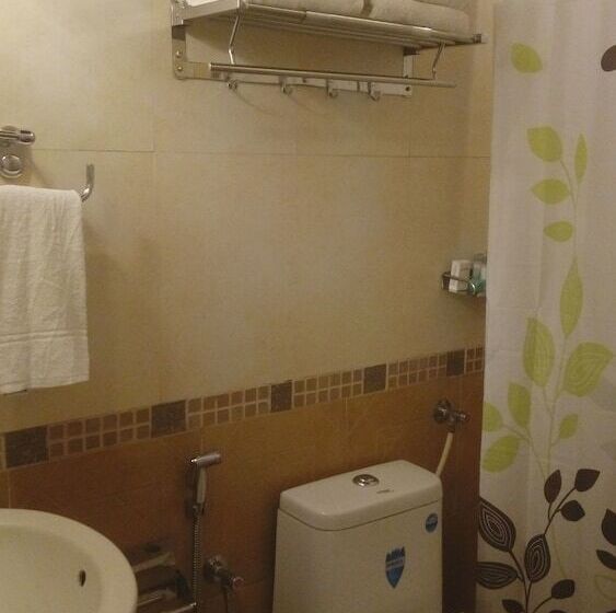 ホテル Ambady Estate