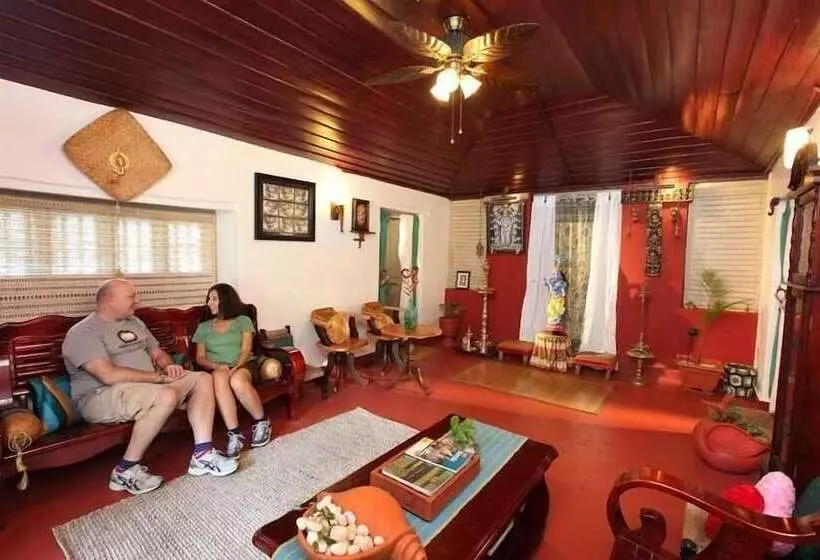 Hôtel Ambady Estate