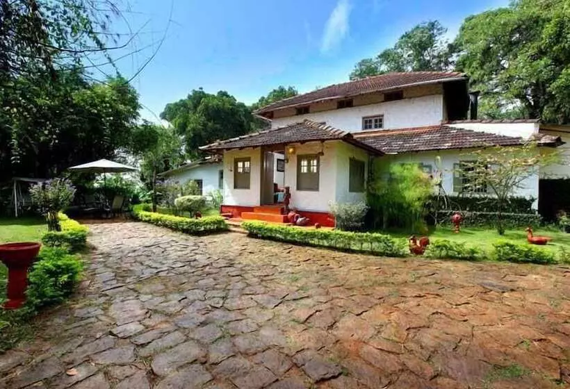 Hôtel Ambady Estate