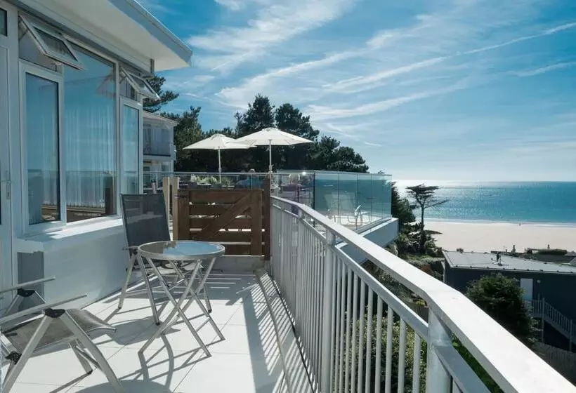 בית מלון כפרי Biarritz