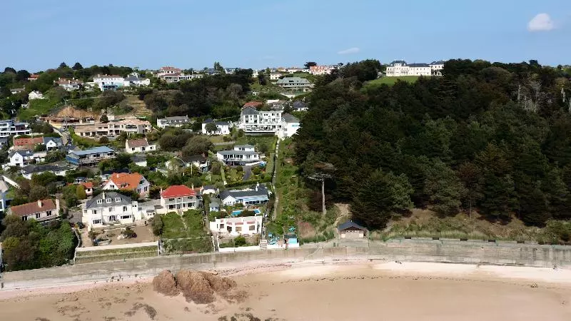 בית מלון כפרי Biarritz