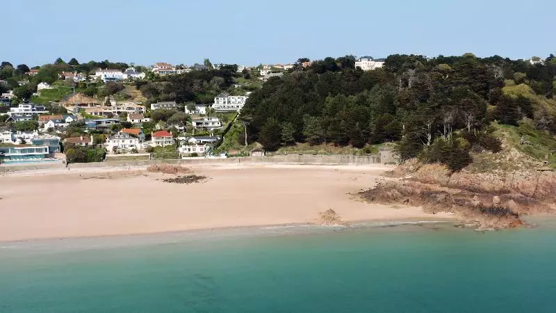 בית מלון כפרי Biarritz