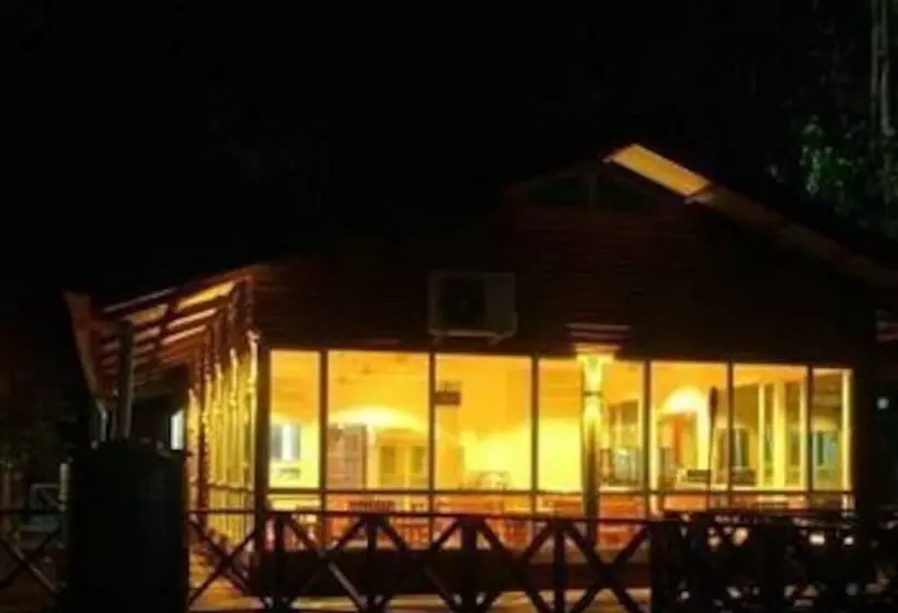 ホテル Borneo Nature Lodge