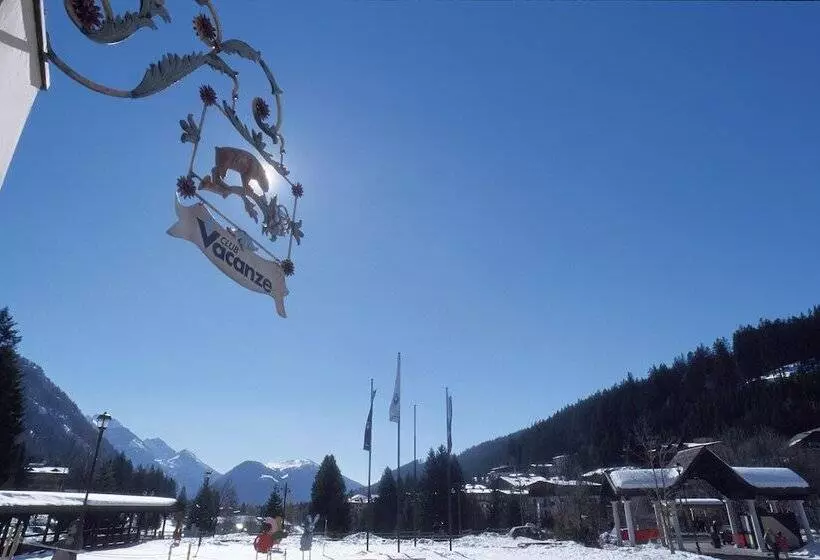 Отель Club Relais Des Alpes