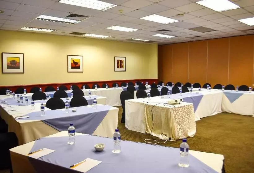 Hôtel Cresta Botsalo