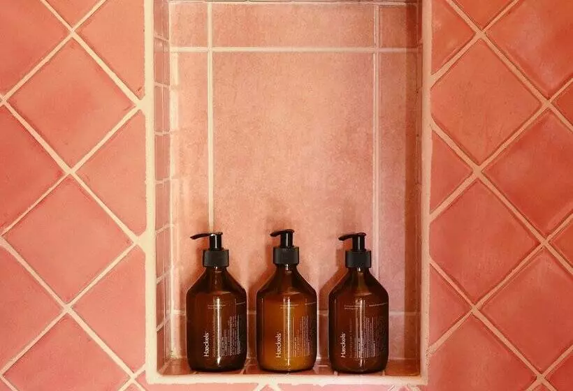 Отель Gaia Riverlodge